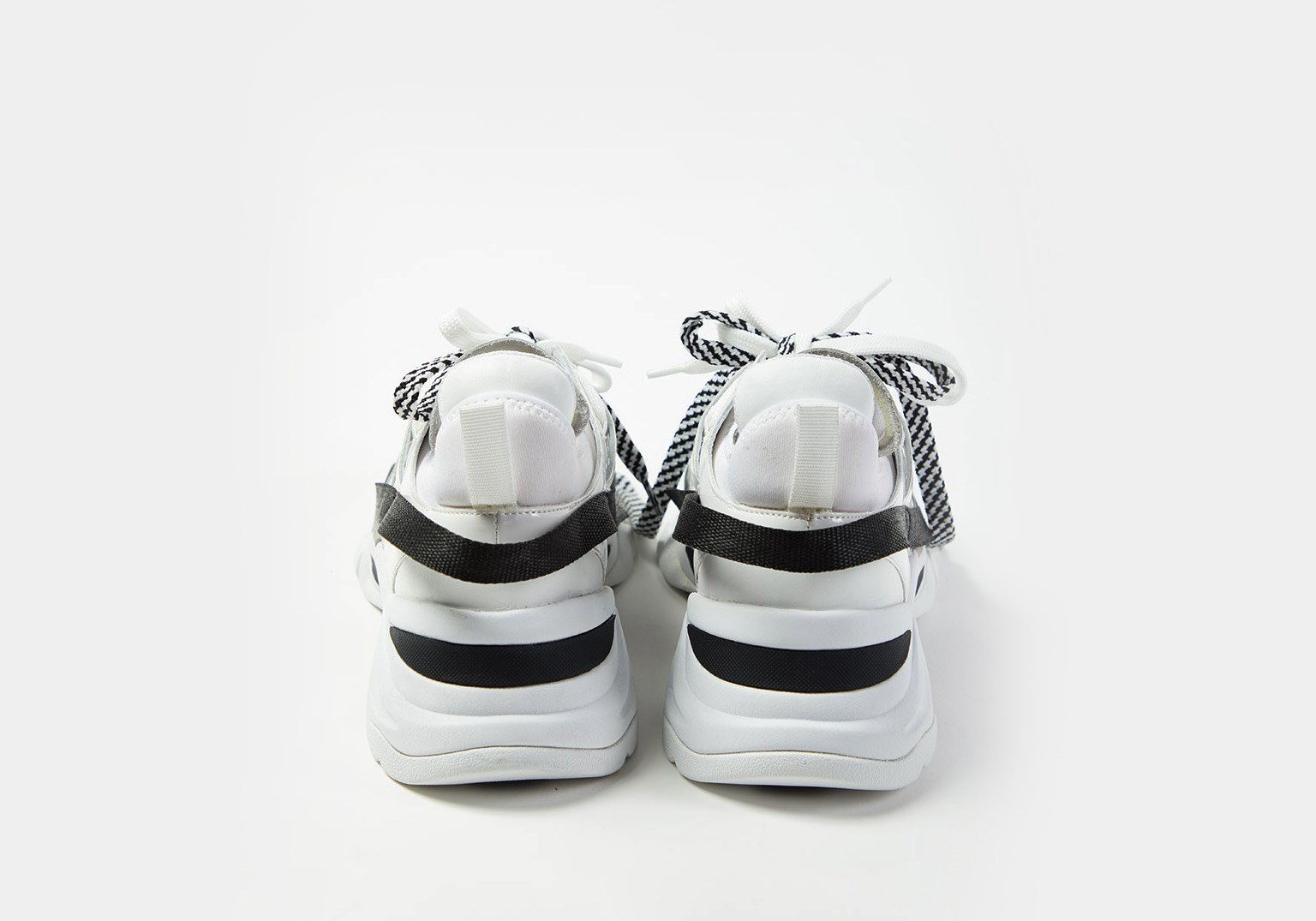 Alisa All White Sneakers